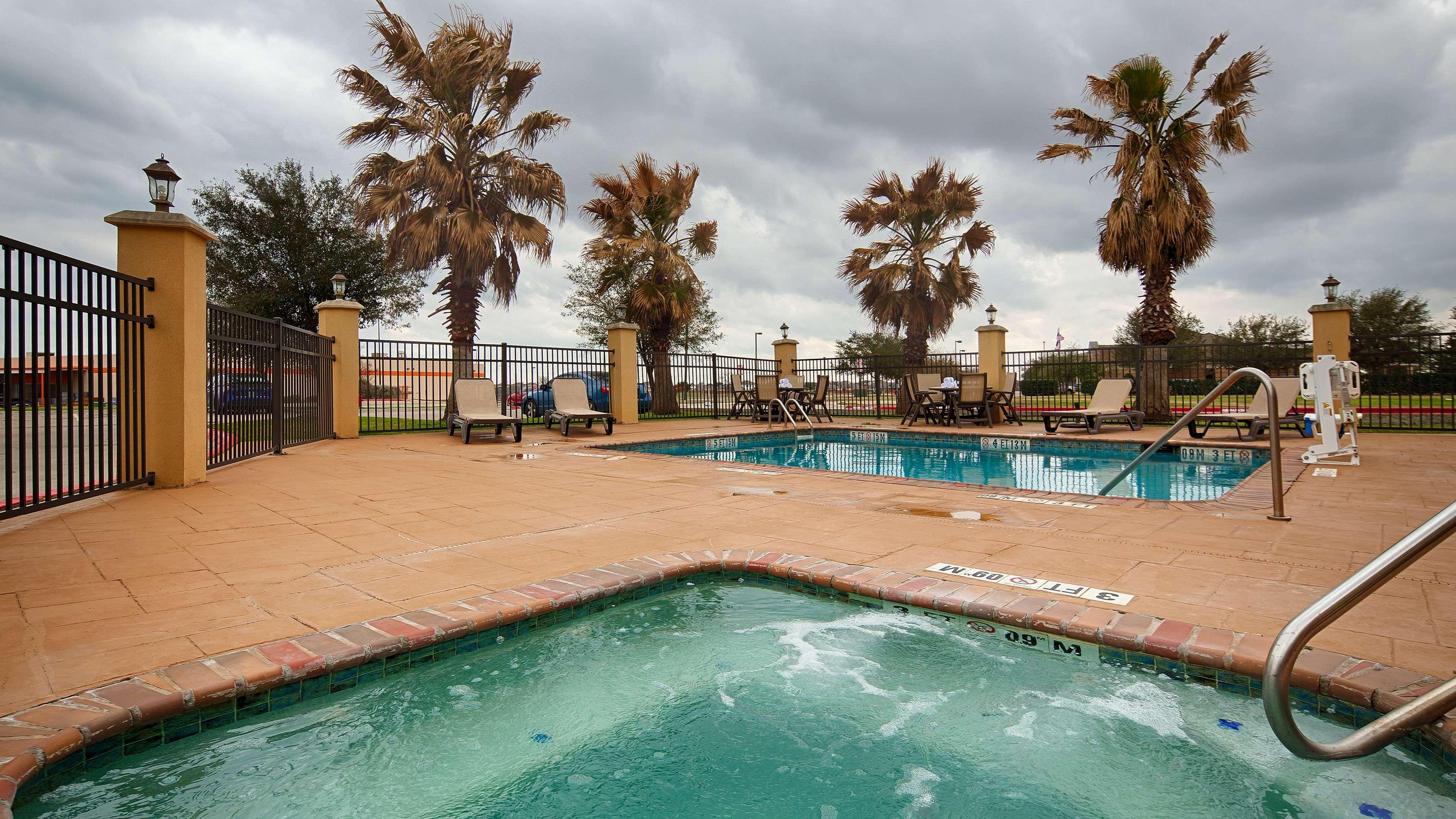 Best Western Bastrop Pines Inn Zewnętrze zdjęcie