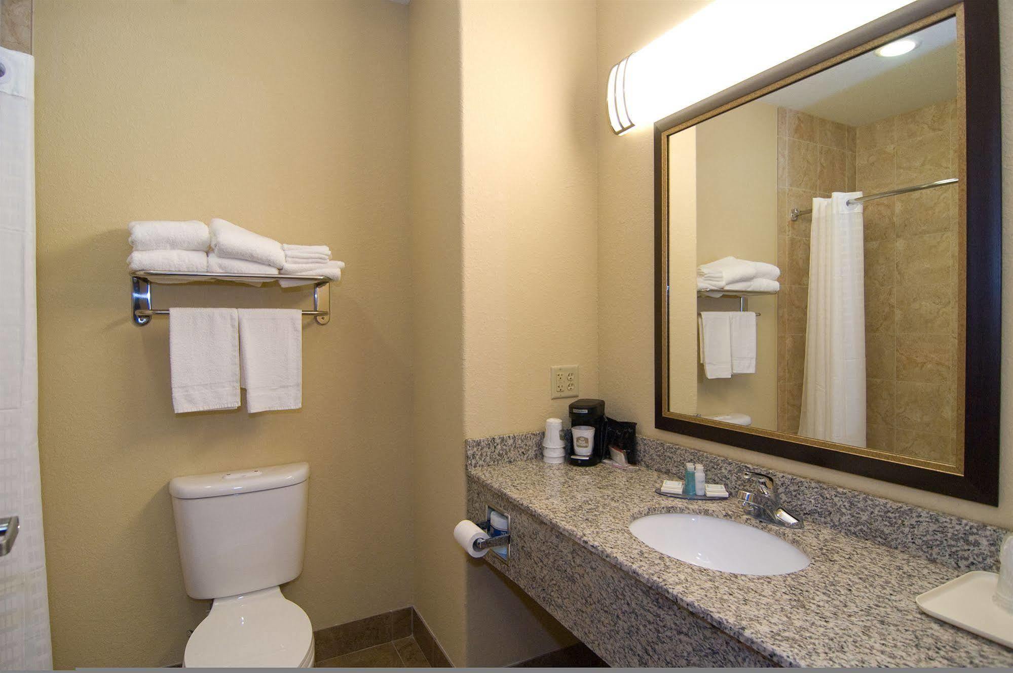 Best Western Bastrop Pines Inn Zewnętrze zdjęcie